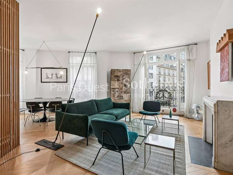 Appartement Paris 7e - 2 chambres - 115m²