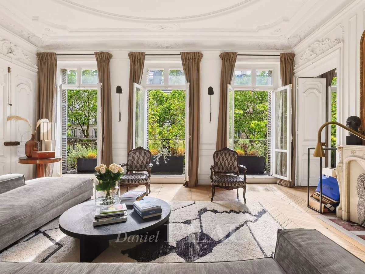 Apartment Paris 7e