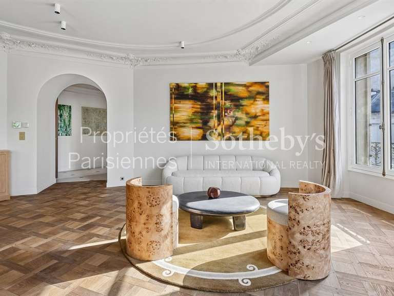 Appartement Paris 7e - 2 chambres - 125m²