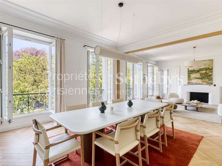 Apartment Paris 7e - 3 bedrooms - 159m²