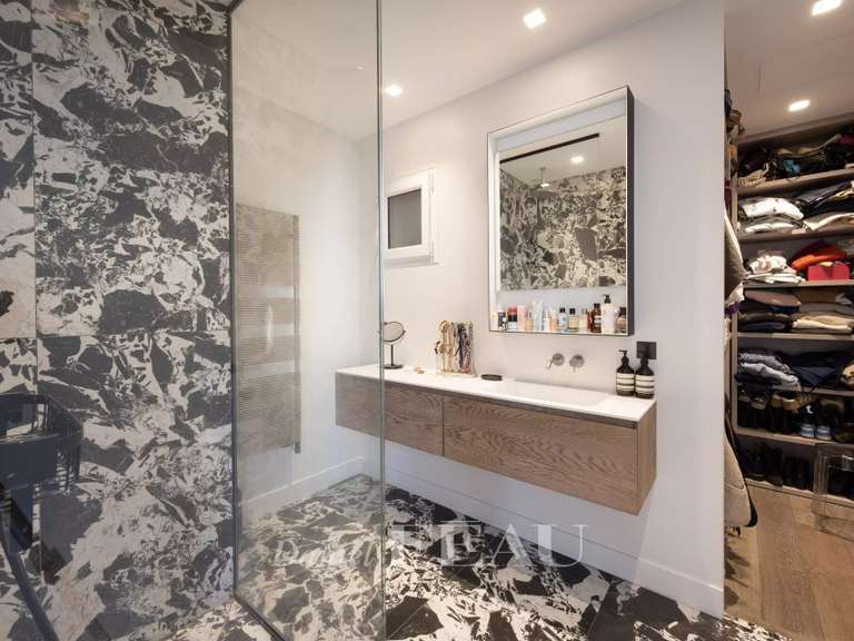 Appartement Paris 7e - 1 chambre - 68m²