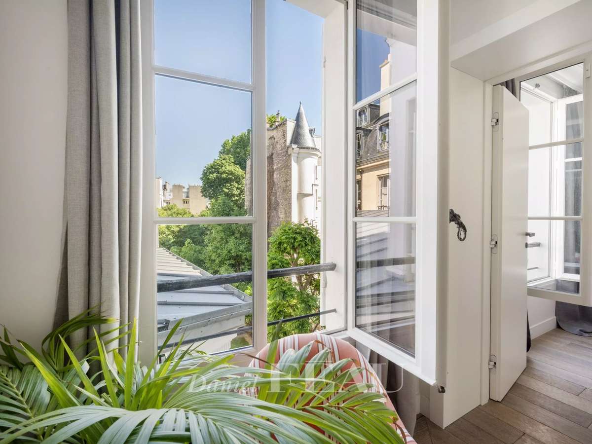 Apartment Paris 7e