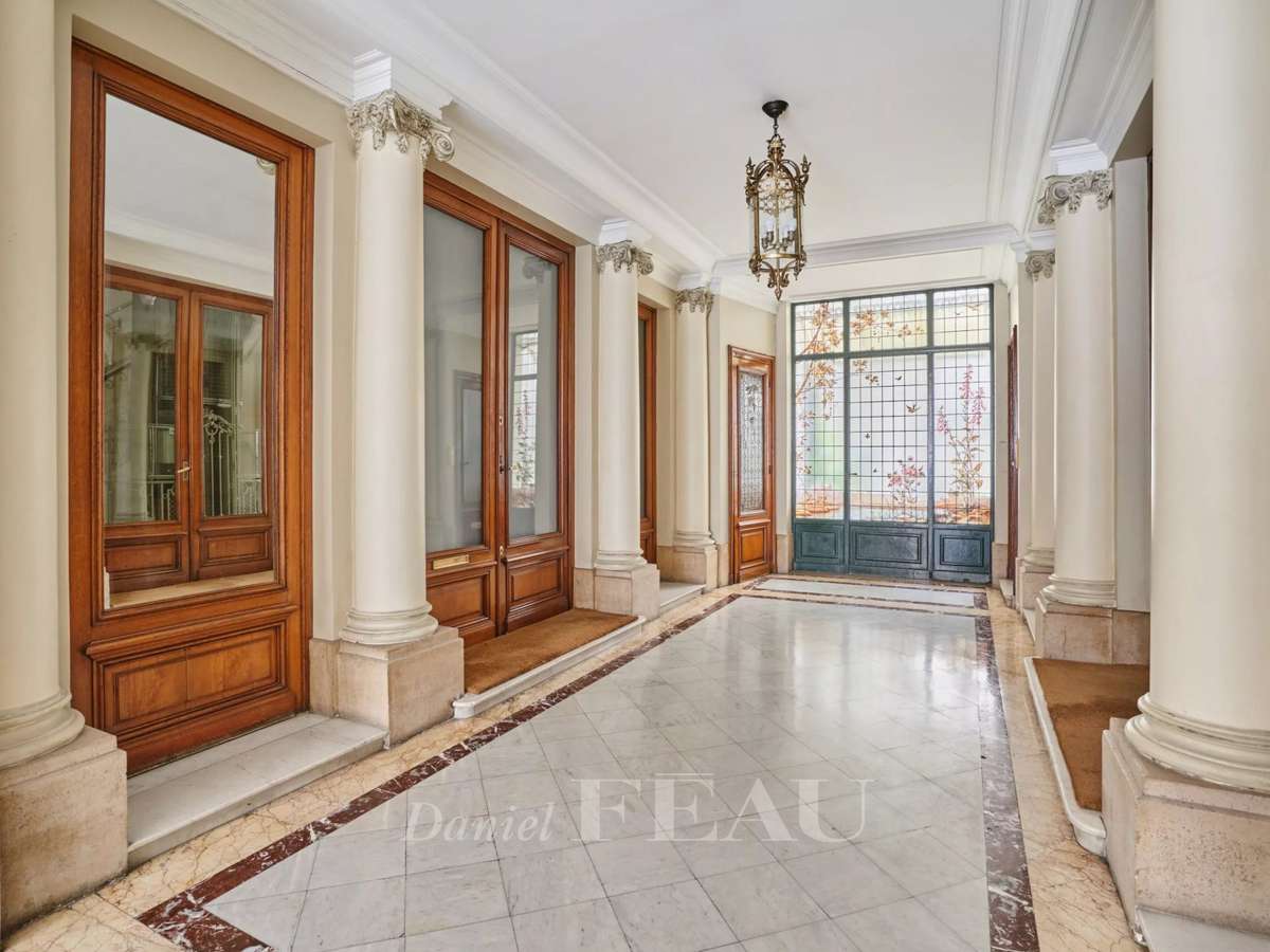 Apartment Paris 7e