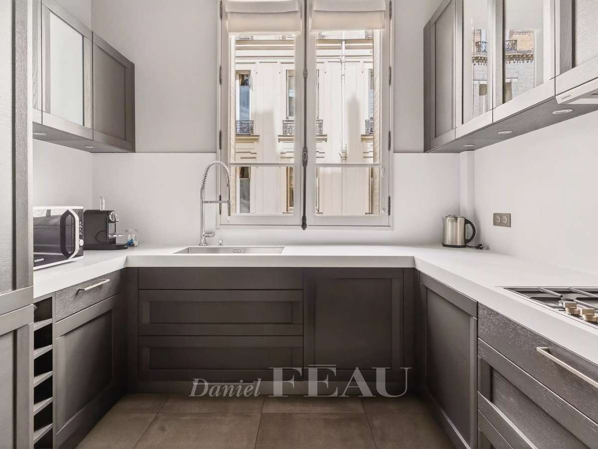 Apartment Paris 7e