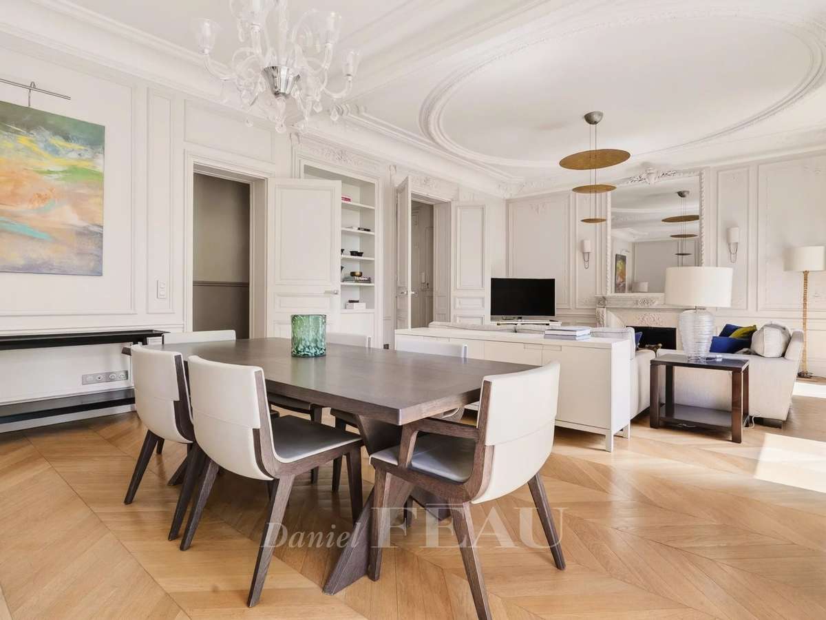Apartment Paris 7e