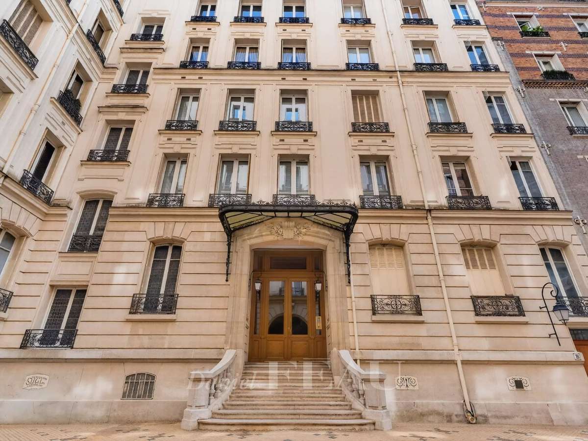 Apartment Paris 7e