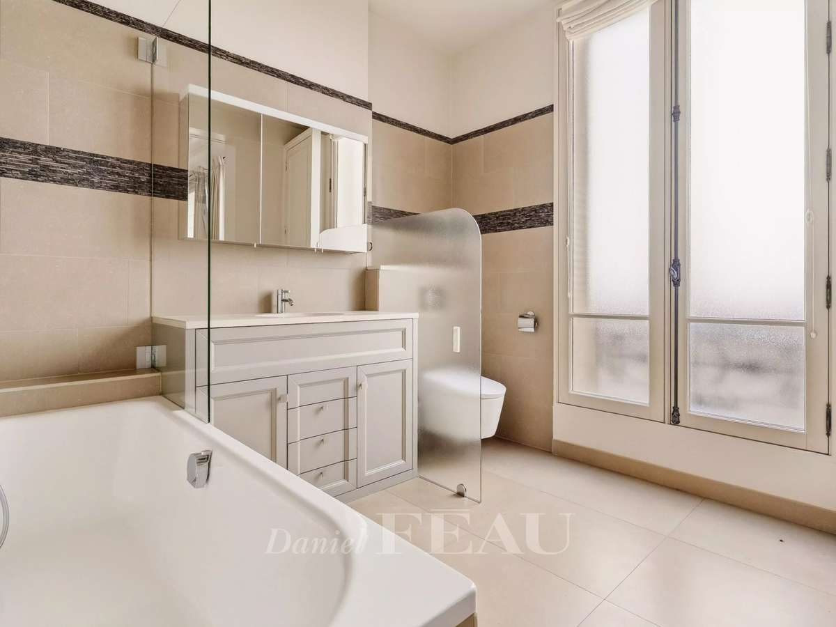 Apartment Paris 7e