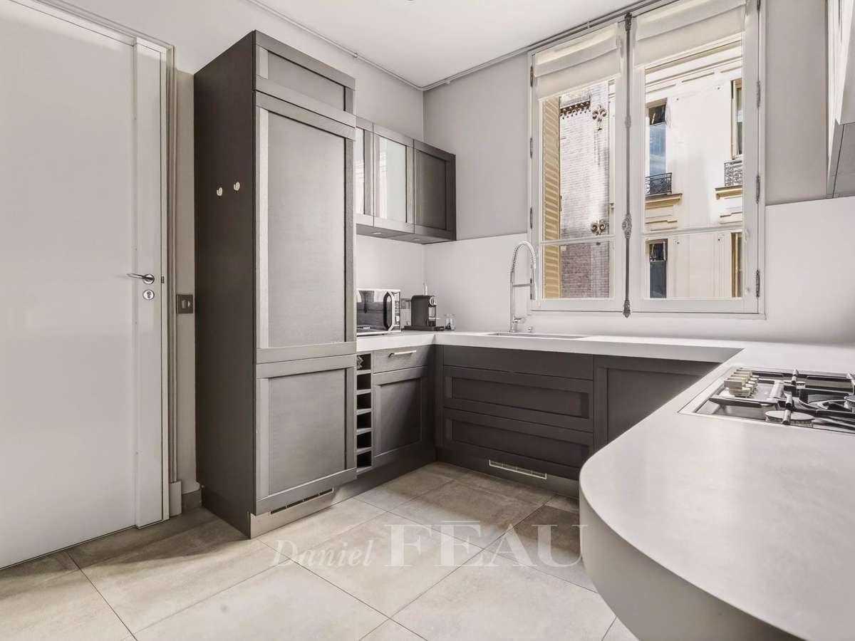 Apartment Paris 7e