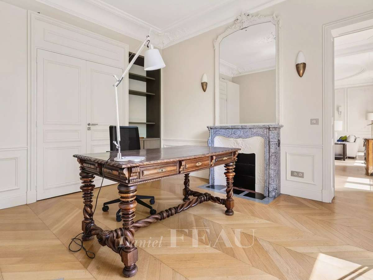 Apartment Paris 7e