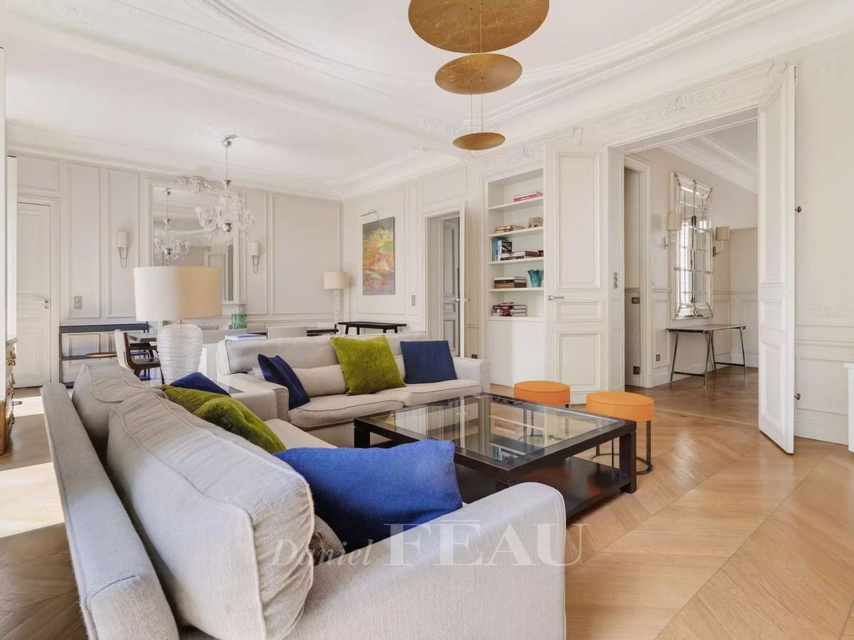 Apartment Paris 7e