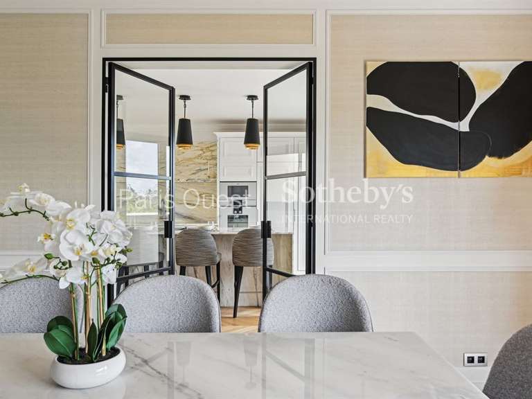 Appartement Paris 7e - 4 chambres - 266m²