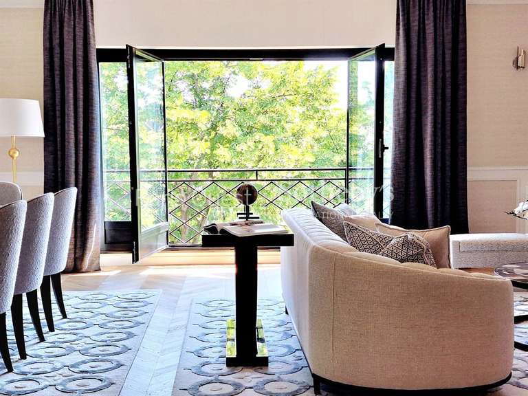 Apartment Paris 7e - 4 bedrooms - 266m²