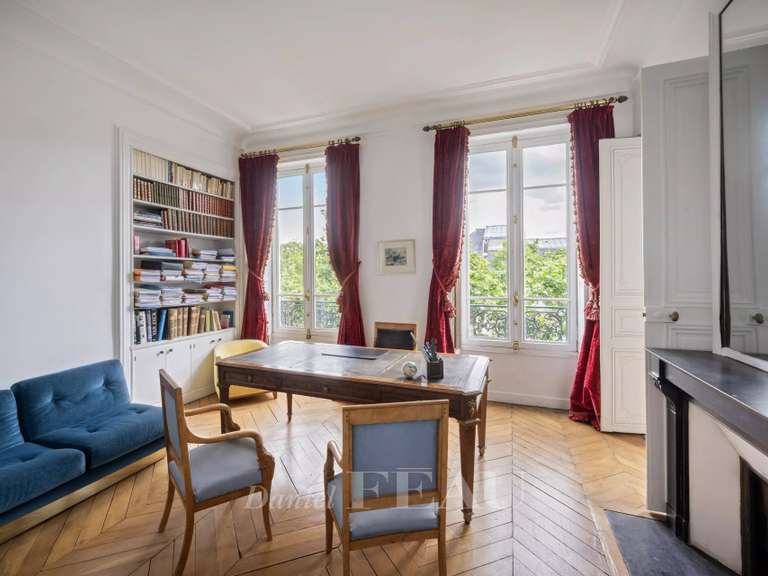 Appartement Paris 7e - 4 chambres - 155m²