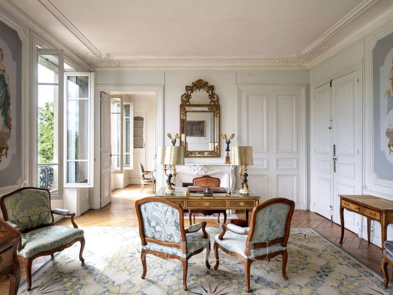 Appartement Paris 7e - 4 chambres - 155m²