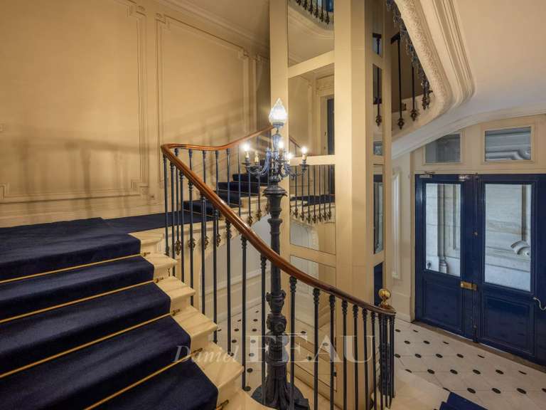 Appartement Paris 7e - 4 chambres - 155m²