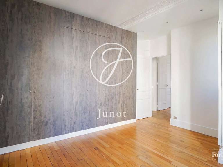 Appartement Paris 7e - 3 chambres - 125m²