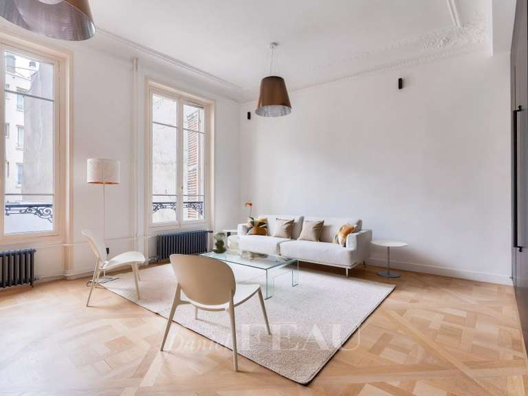Appartement Paris 7e - 1 chambre - 80m²