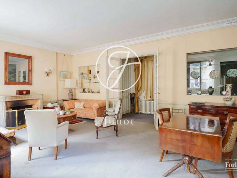 Apartment Paris 7e - 3 bedrooms - 100m²