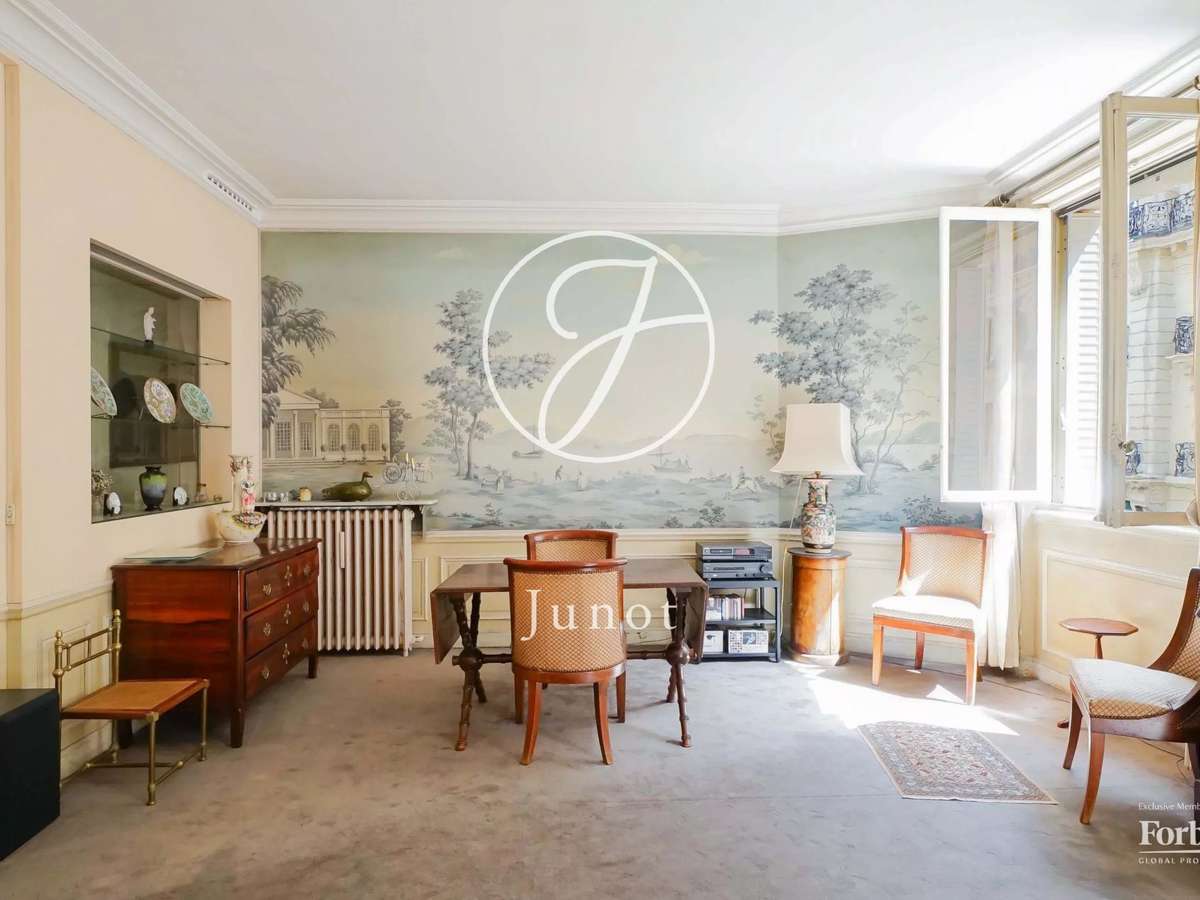 Apartment Paris 7e
