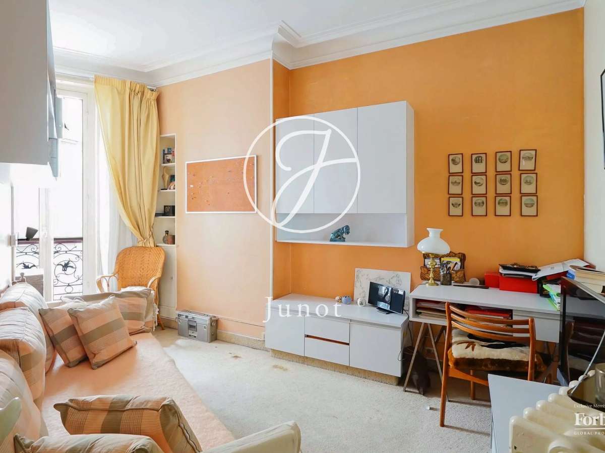 Apartment Paris 7e