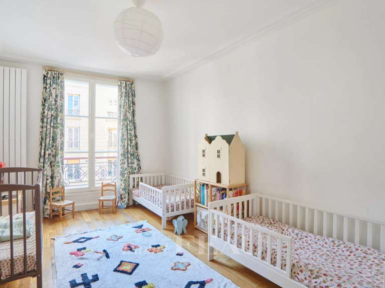 Appartement Paris 7e - 2 chambres - 100m²