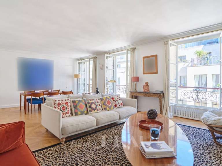 Appartement Paris 7e - 2 chambres - 100m²