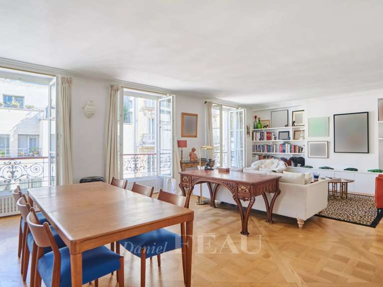 Appartement Paris 7e - 2 chambres - 100m²