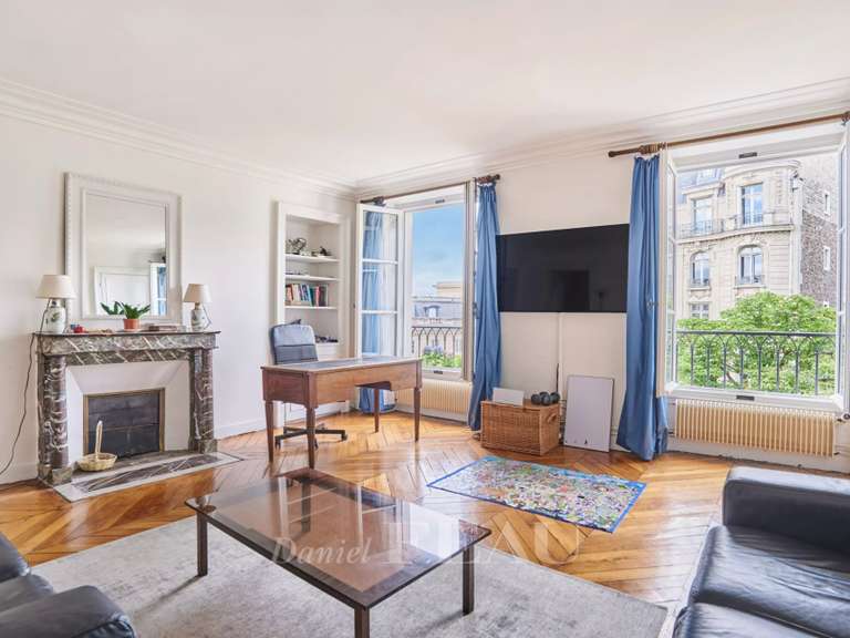 Appartement Paris 7e - 2 chambres - 75m²