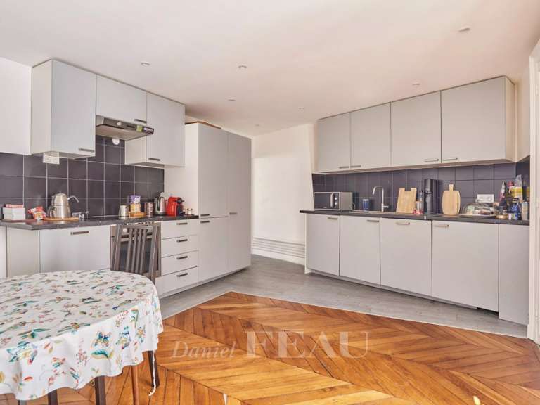 Appartement Paris 7e - 2 chambres - 75m²