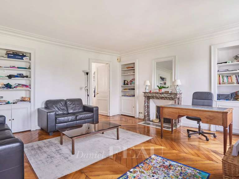 Appartement Paris 7e - 2 chambres - 75m²
