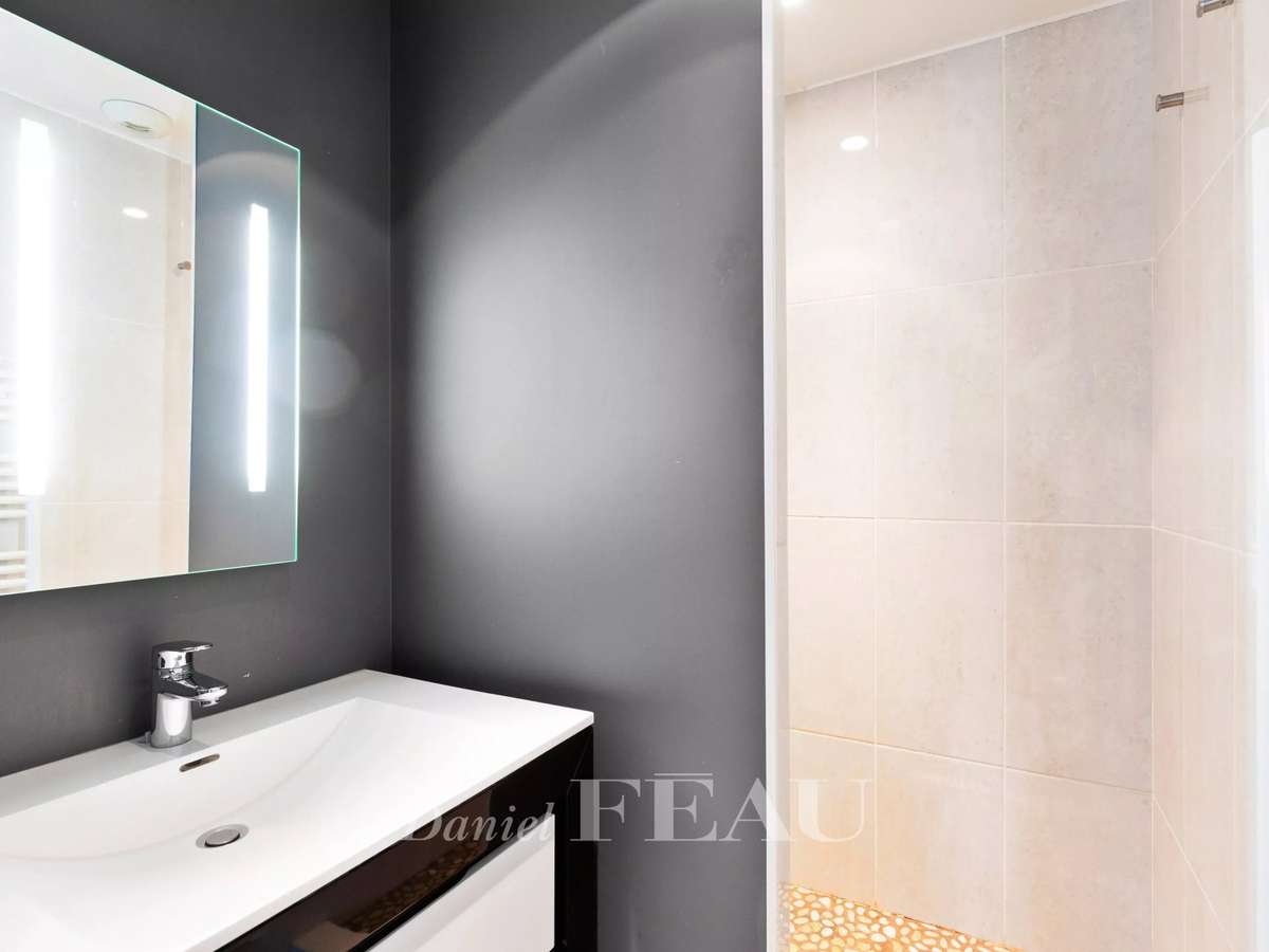 Apartment Paris 7e