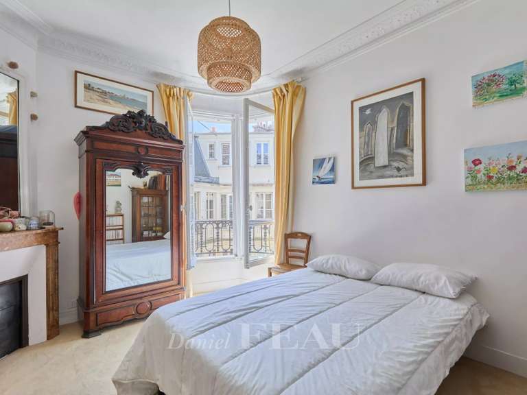 Appartement Paris 7e - 3 chambres - 99m²