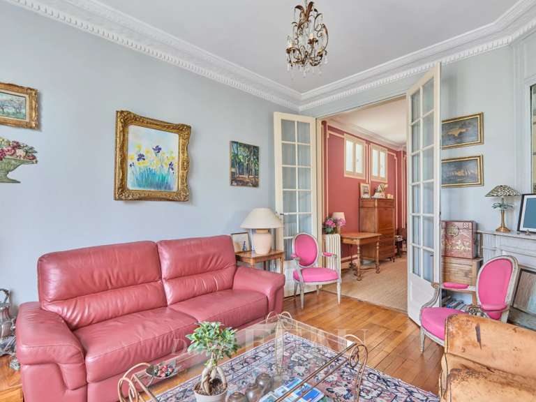 Appartement Paris 7e - 3 chambres - 99m²
