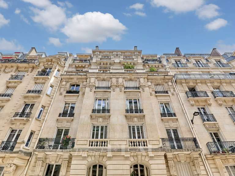 Appartement Paris 7e - 3 chambres - 99m²