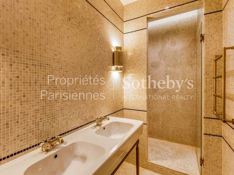 Appartement Paris 7e - 3 chambres - 197m²