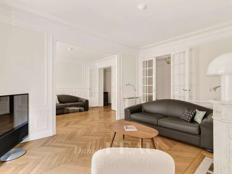 Appartement Paris 7e - 3 chambres - 117m²