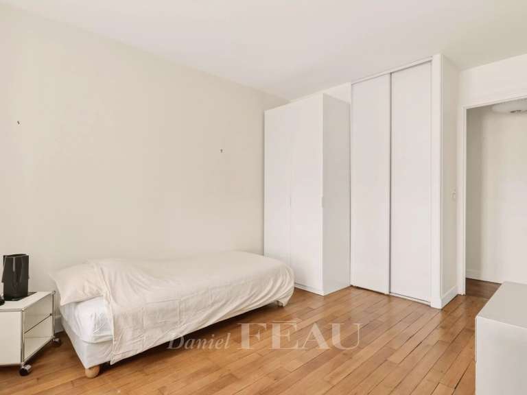 Appartement Paris 7e - 3 chambres - 117m²
