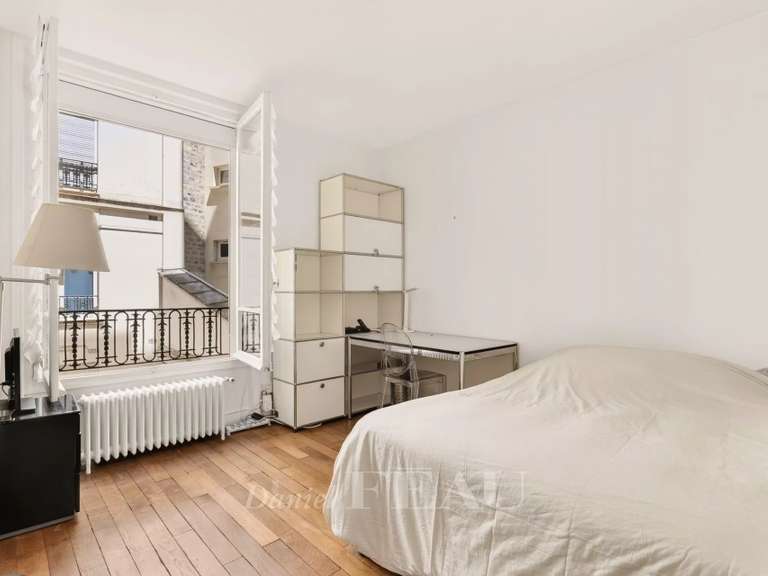Appartement Paris 7e - 3 chambres - 117m²
