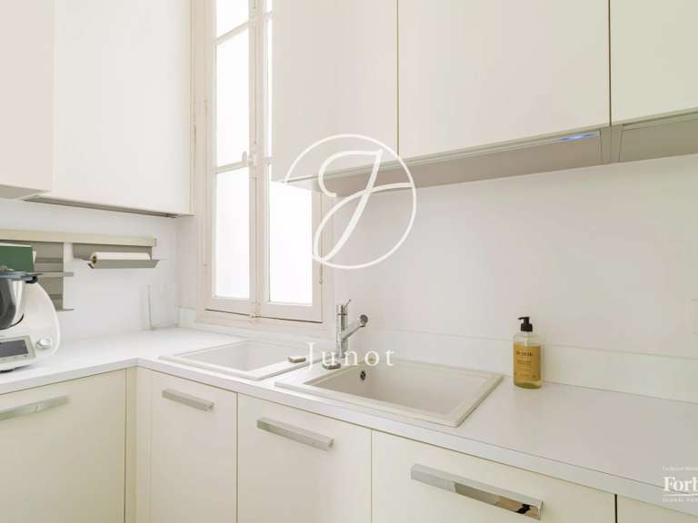 Appartement Paris 7e - 3 chambres - 249m²