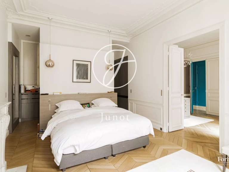 Appartement Paris 7e - 3 chambres - 249m²