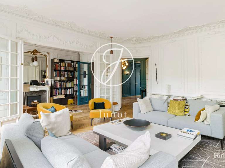 Appartement Paris 7e - 3 chambres - 249m²
