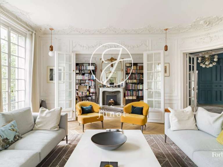 Appartement Paris 7e - 3 chambres - 249m²