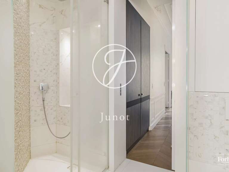 Appartement Paris 7e - 3 chambres - 249m²