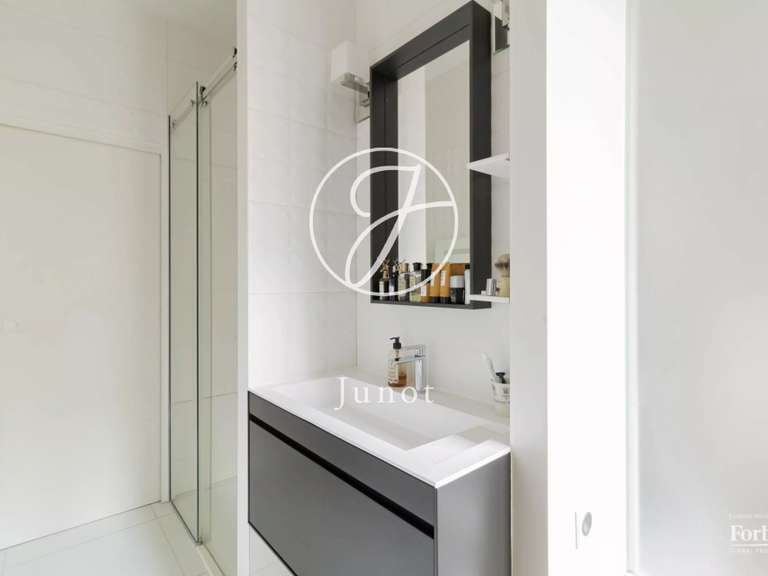 Appartement Paris 7e - 3 chambres - 249m²