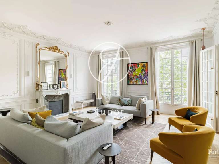 Appartement Paris 7e - 3 chambres - 249m²