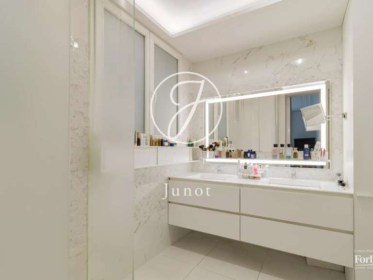 Appartement Paris 7e - 3 chambres - 249m²