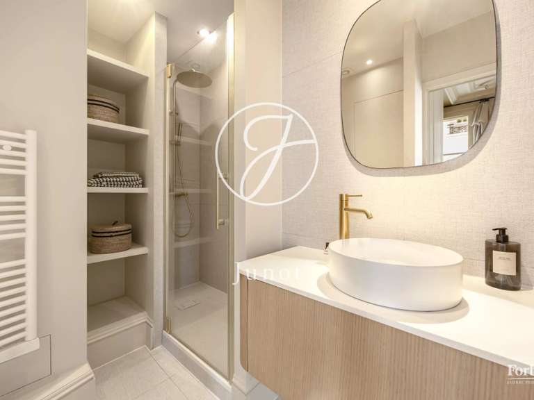 Appartement Paris 7e - 1 chambre - 47m²