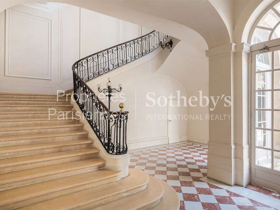 Apartment Paris 7e