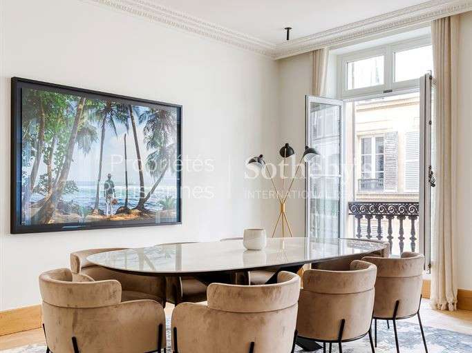 Apartment Paris 7e