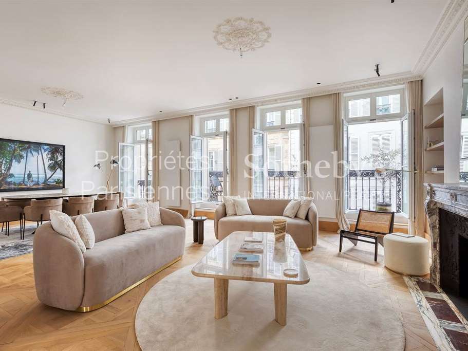Apartment Paris 7e